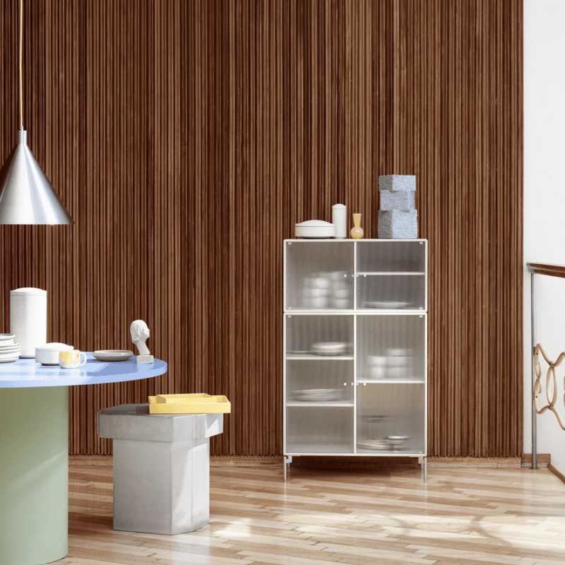 RIPPLE III – Vitrine cabinet