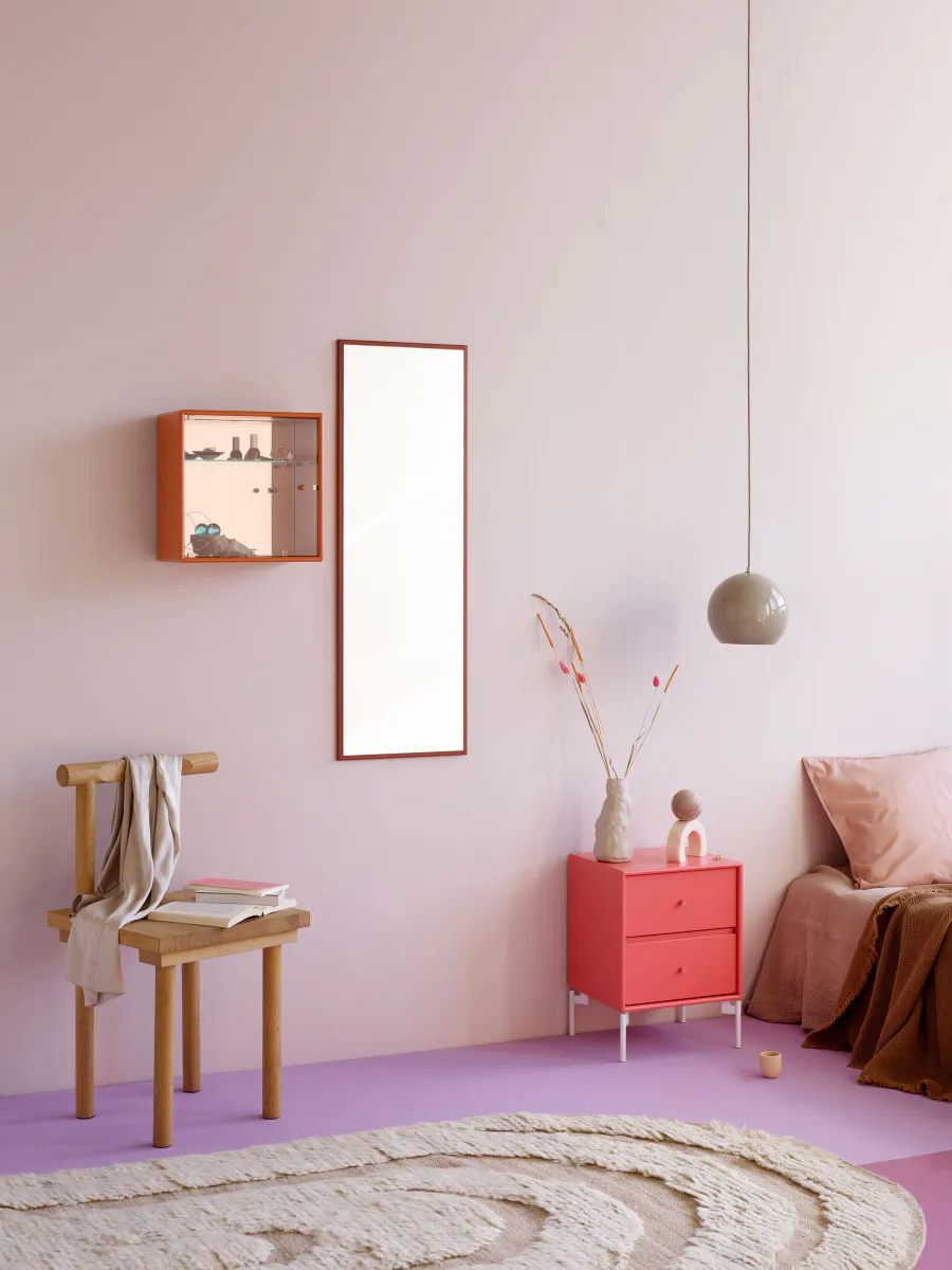 PERFUME cabinet with mirror