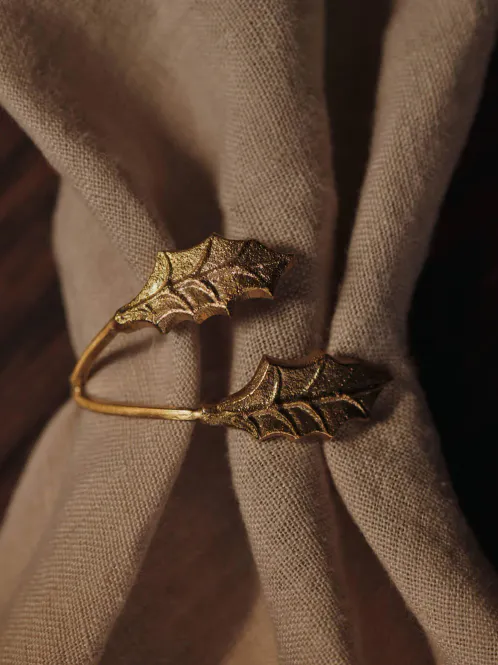Hovedbilde Holly Leaf Napkin Rings - Set of 4 - Brass