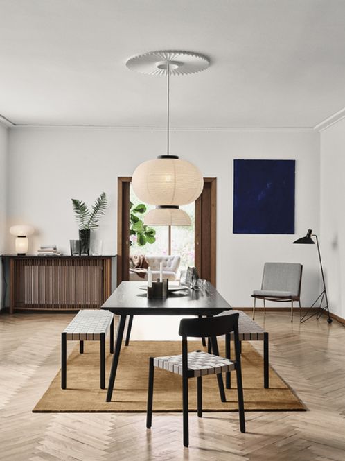 Hovedbilde In Between Dining Table
