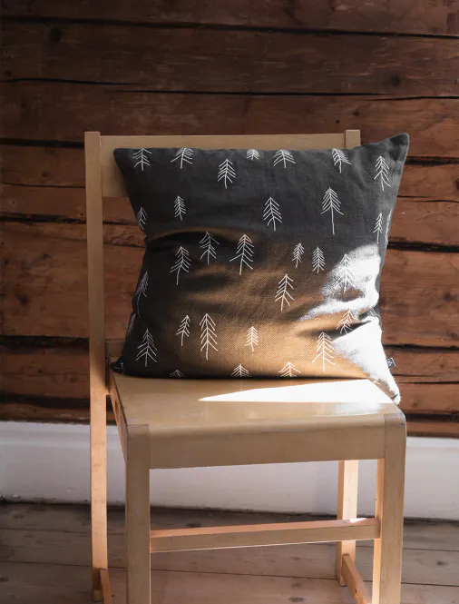 Hovedbilde Tall Embroidered Cushion Cover Green