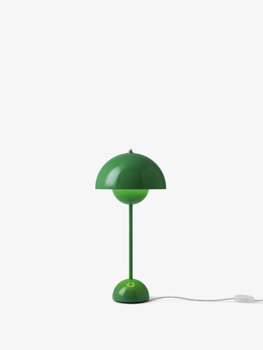 Flowerpot VP3 Verner Panton 1968 Table lamp