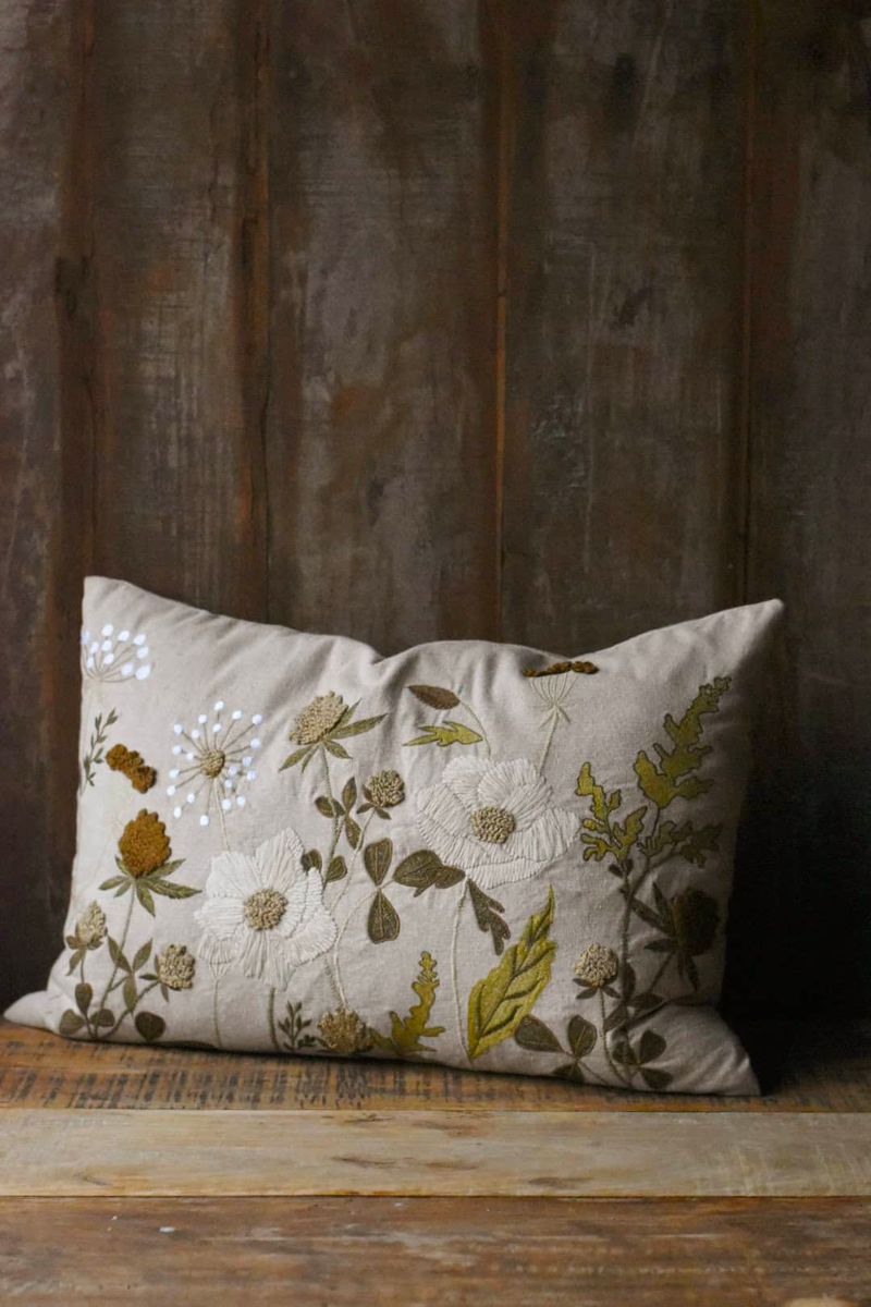 Putetrekk Broderi 40×60 Cm Eng Natur